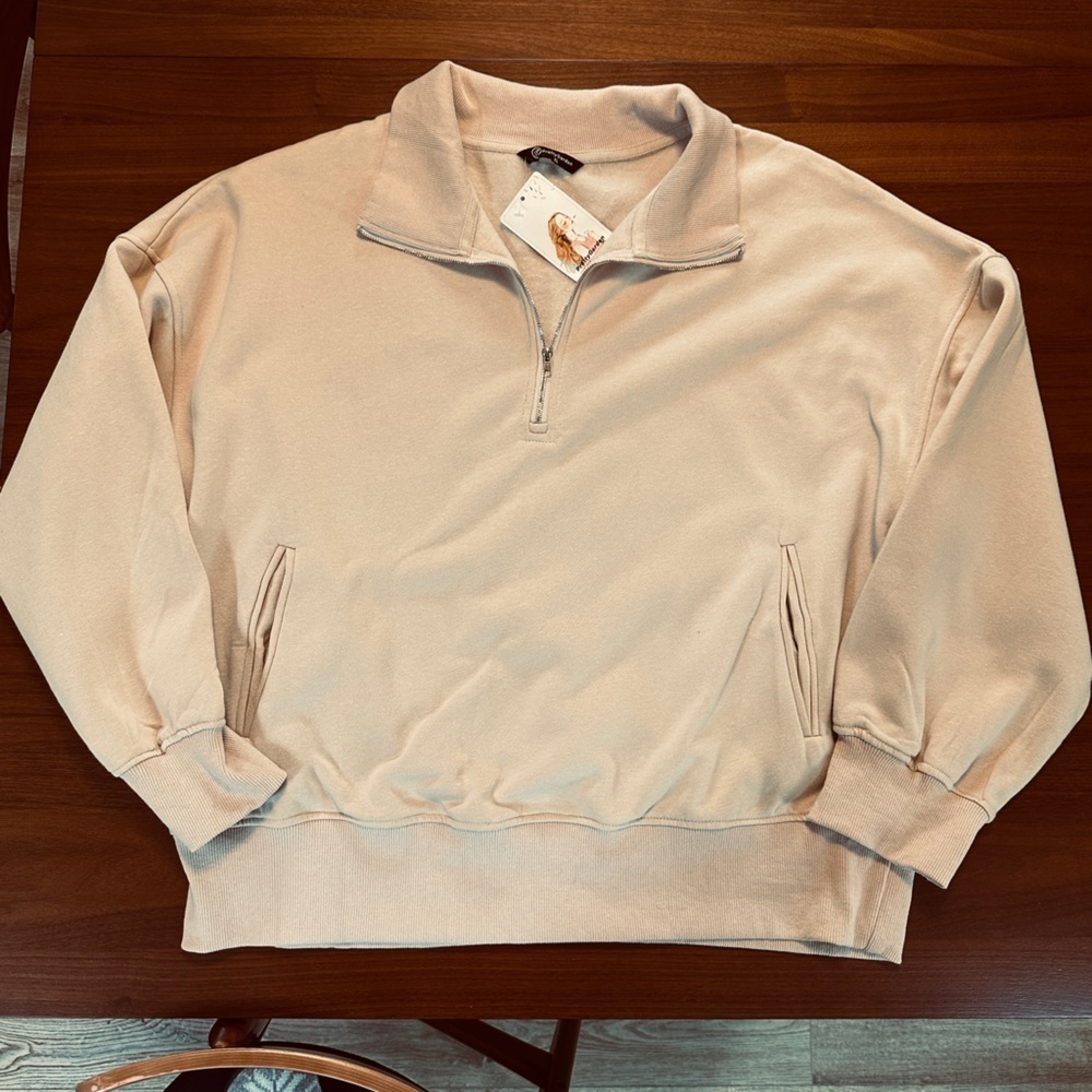 New with tags 3/4 zip boxy super soft pullover sweat shirt